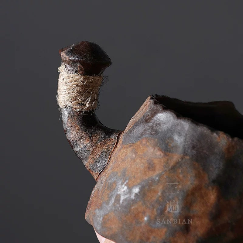 Japanese Wabi-Sabi Hand-Pinched Teapot – Ins-Style Creative Yixing Clay & Stoneware Lidded Cup, Easy-to-Season Handheld Gongfu Tea Set