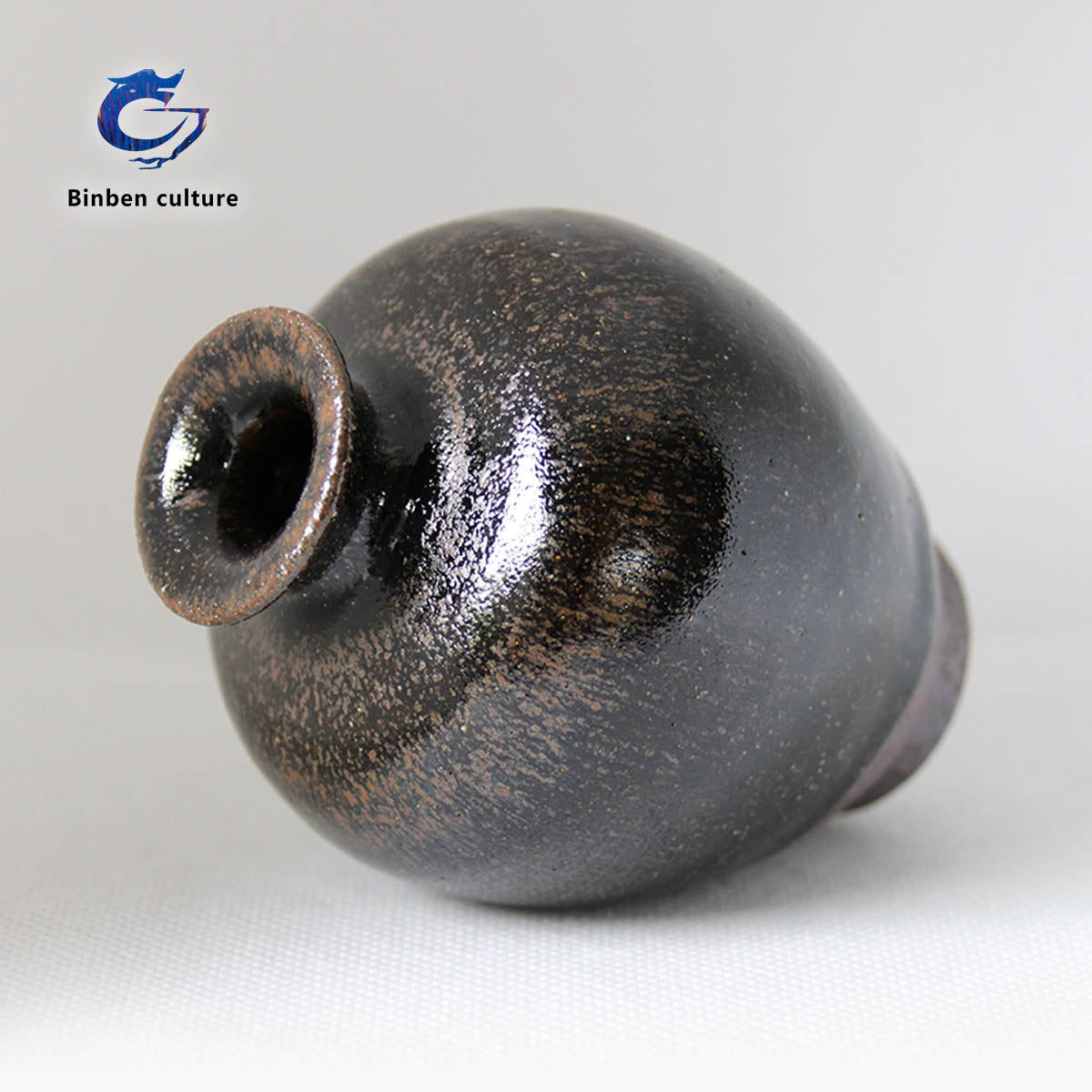 Glazed surface: Antique wood fired rabbit hair Type: Vase