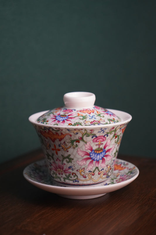 White porcelain hand-painted lid bowl