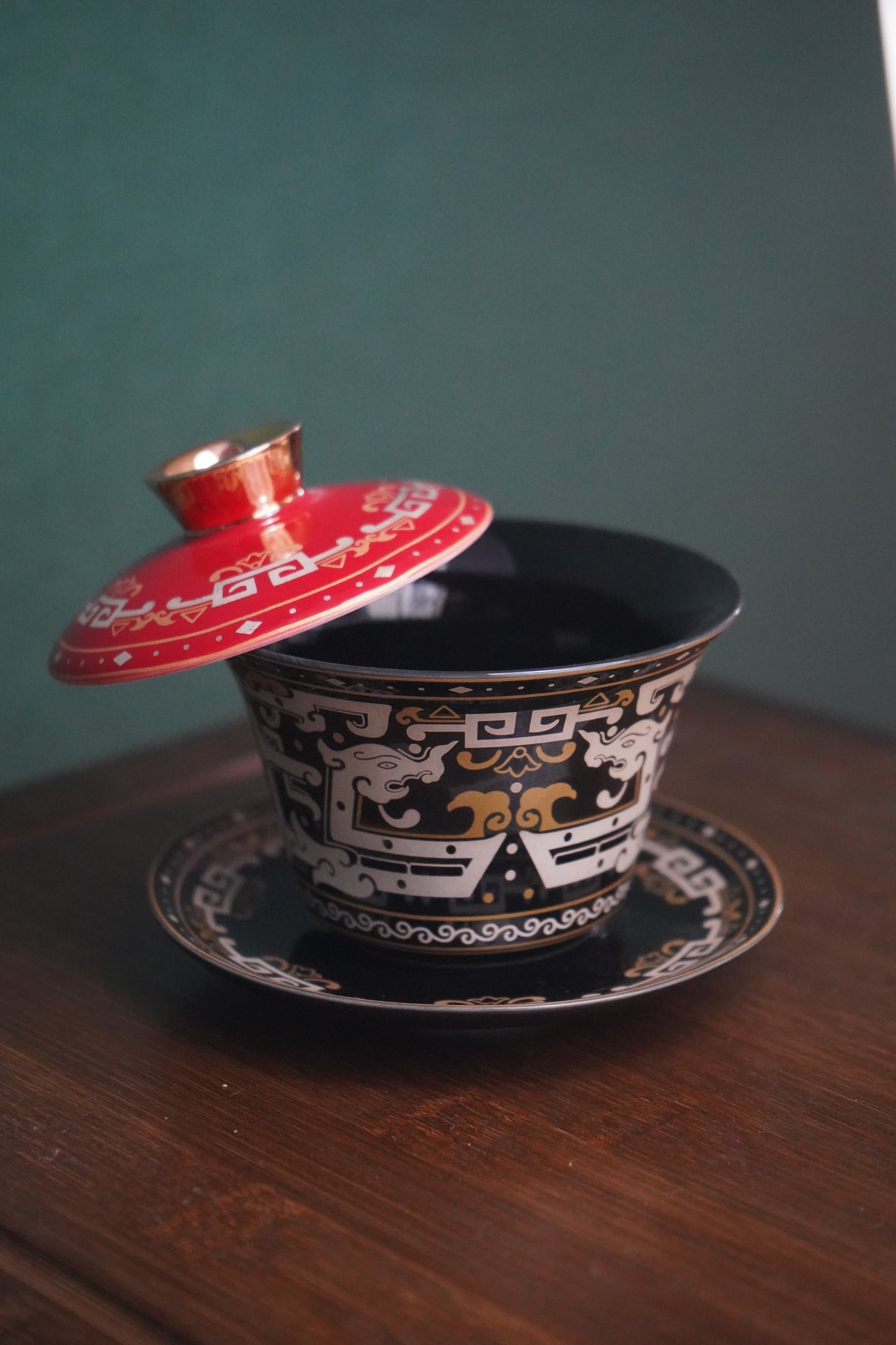 White porcelain hand-painted lid bowl