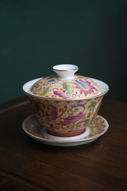 White porcelain hand-painted lid bowl