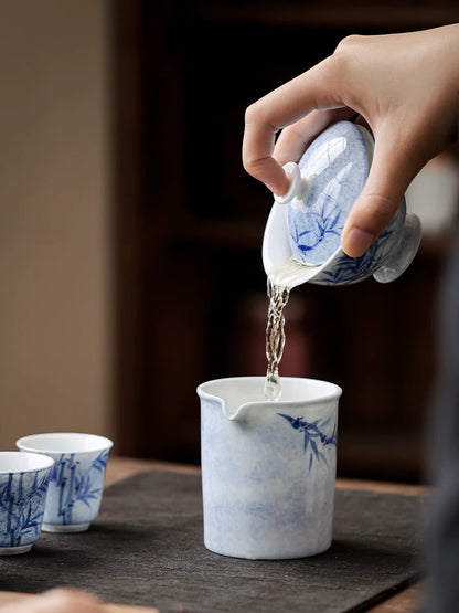 Hand-Painted Fine Porcelain Gaiwa,Ultra-Thin Body Chinese Tea Cup with Lid - Elegant White Ceramic Gongfu Tea Set