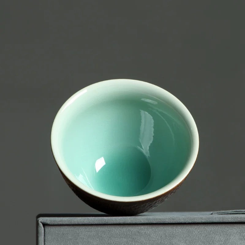 Authentic Longquan Celadon Tea Cup – Hand-Chiseled 'Dancing Blade' Ceramic for Tea Connoisseurs