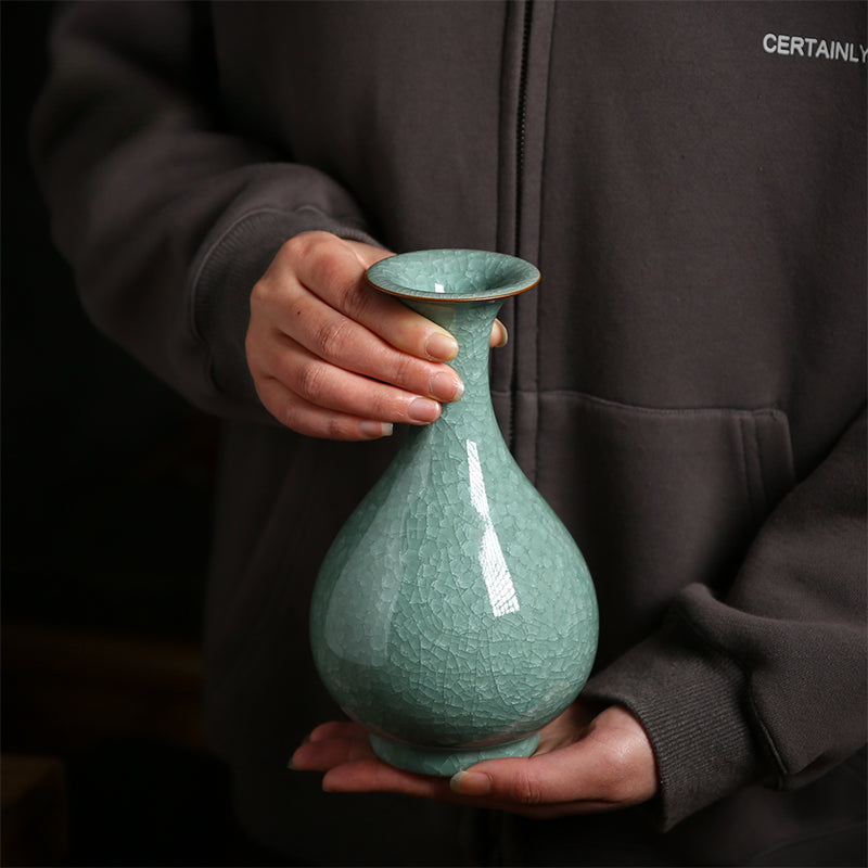 Ye Xiaochun's Handmade Works Celadon Ge Kiln Ice Cracked Jade Pot Spring Flower Ware Chinese Vase Home Ornament Collection